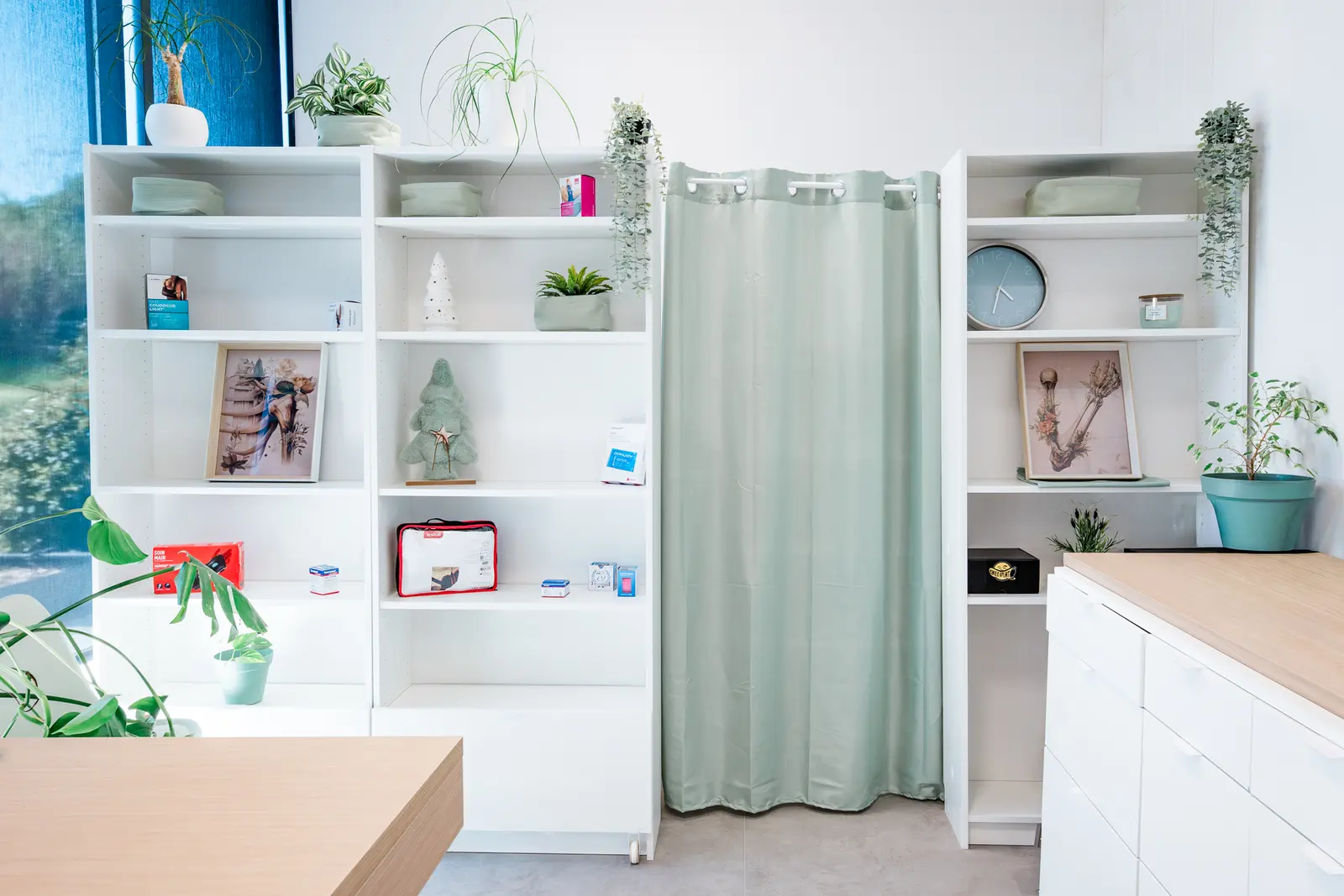 Détail d'aménagement d'un cabinet de soins — BLH Photographie